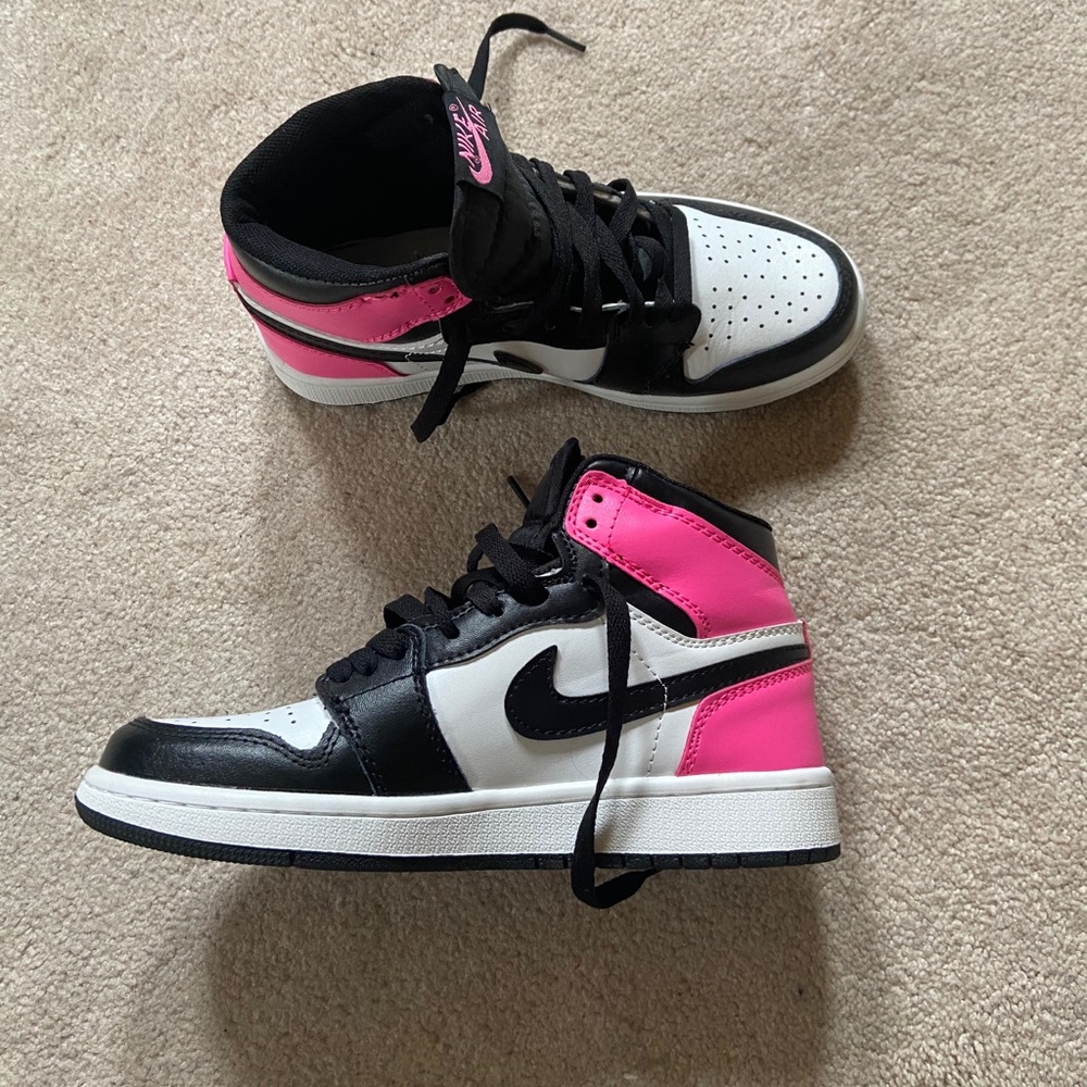 Air Jordan 1 Retro High Valentine’s Day